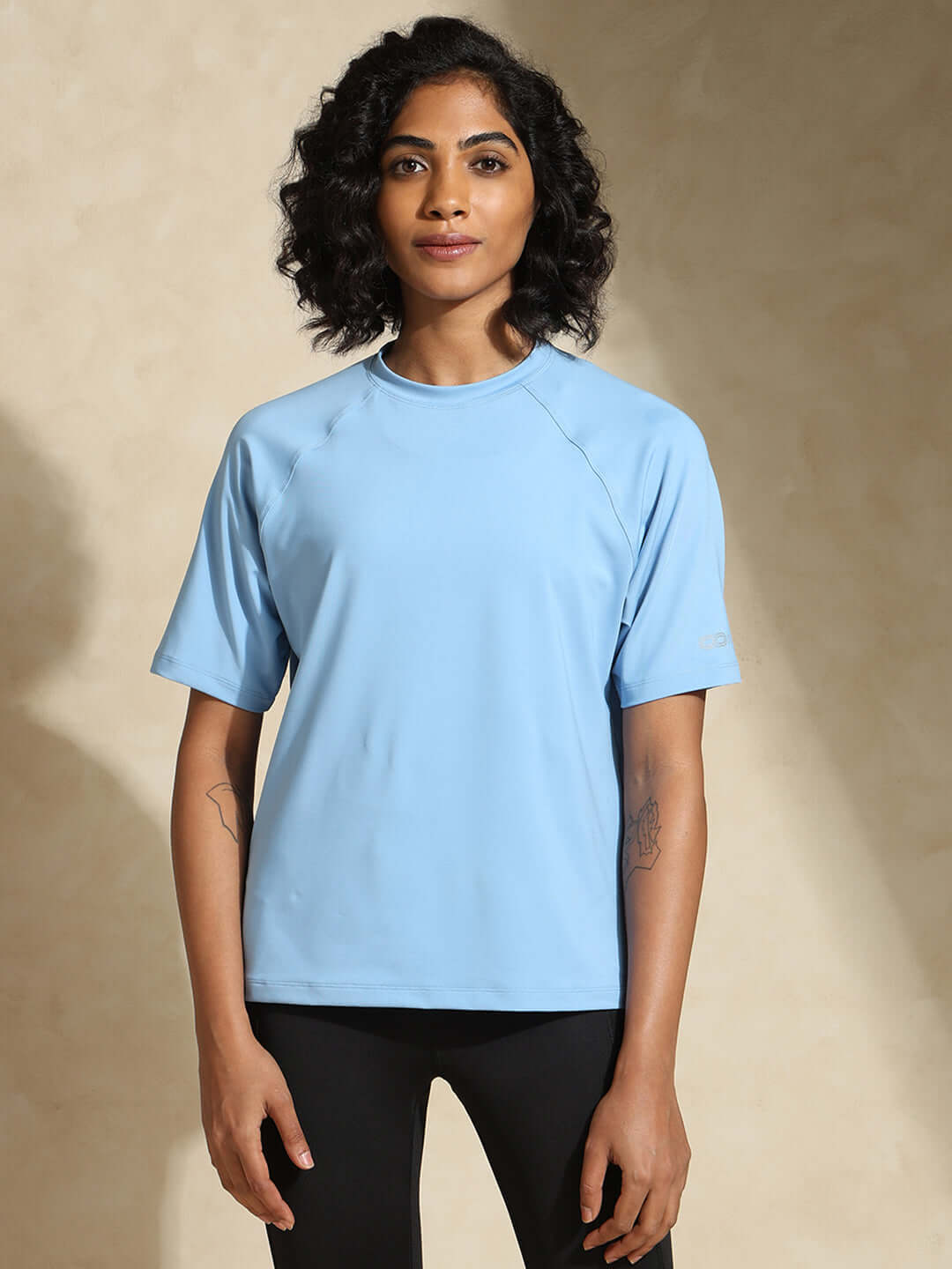 【CENTAUR】BOOKISH RAGLAN FITTED T-SHIRT Buy Silvertraq Women's Traqfit Raglan Tee Cerulean