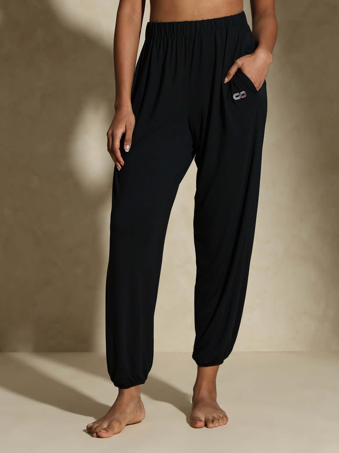 Yogini Stretch Pants Black