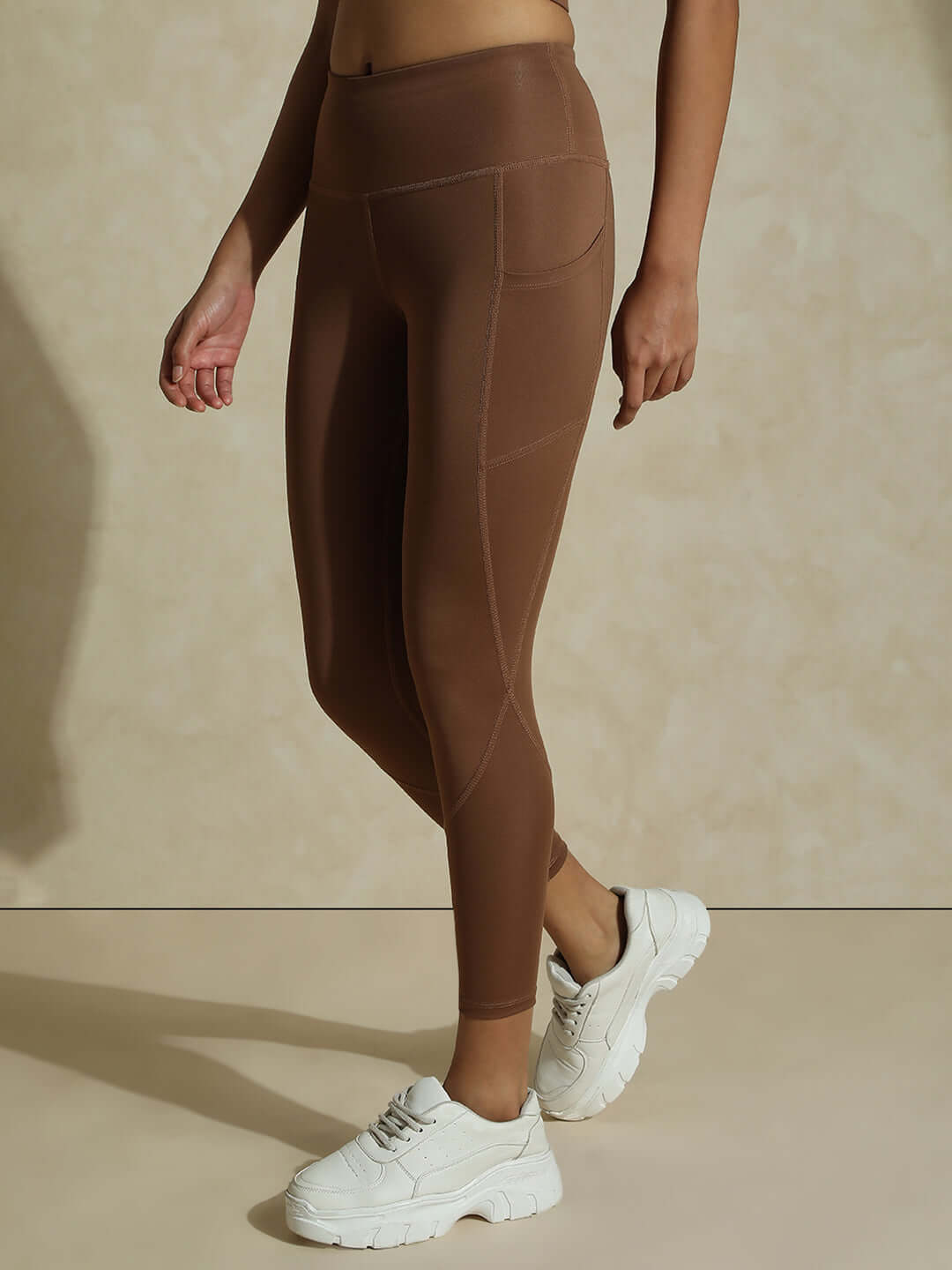 Shop-Women's Padded Cross Back Crop Top & Aura Leggings Waffle