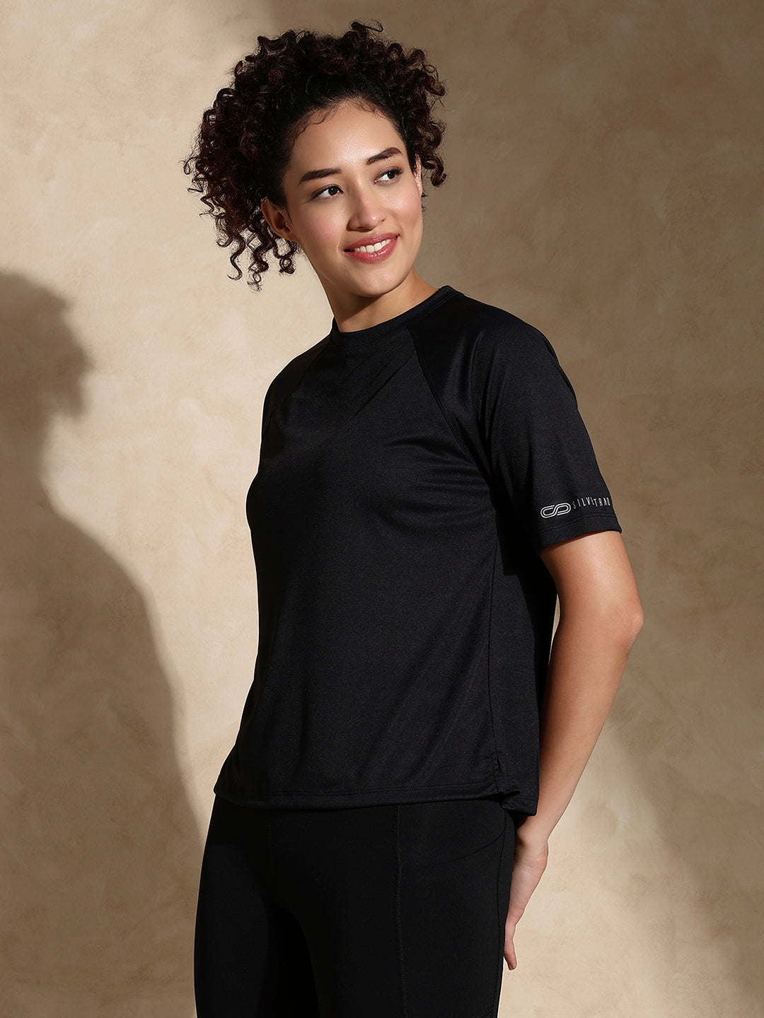 Shop-Traqfit Raglan Tee Black