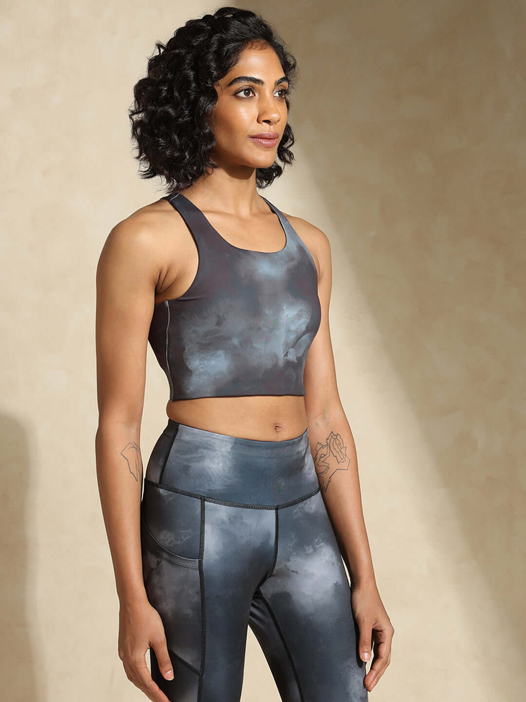 Shop-Acid Wash High Impact Action Bra & Aura Leggings