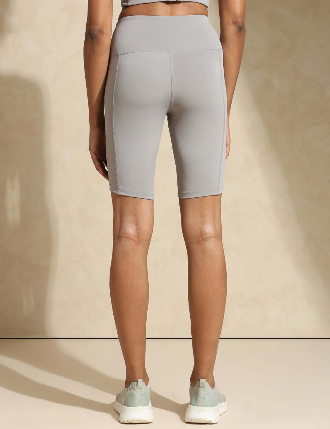 Shop-Cloud Grey High Impact Action Bra With Clasp & Aura Cycling Shorts