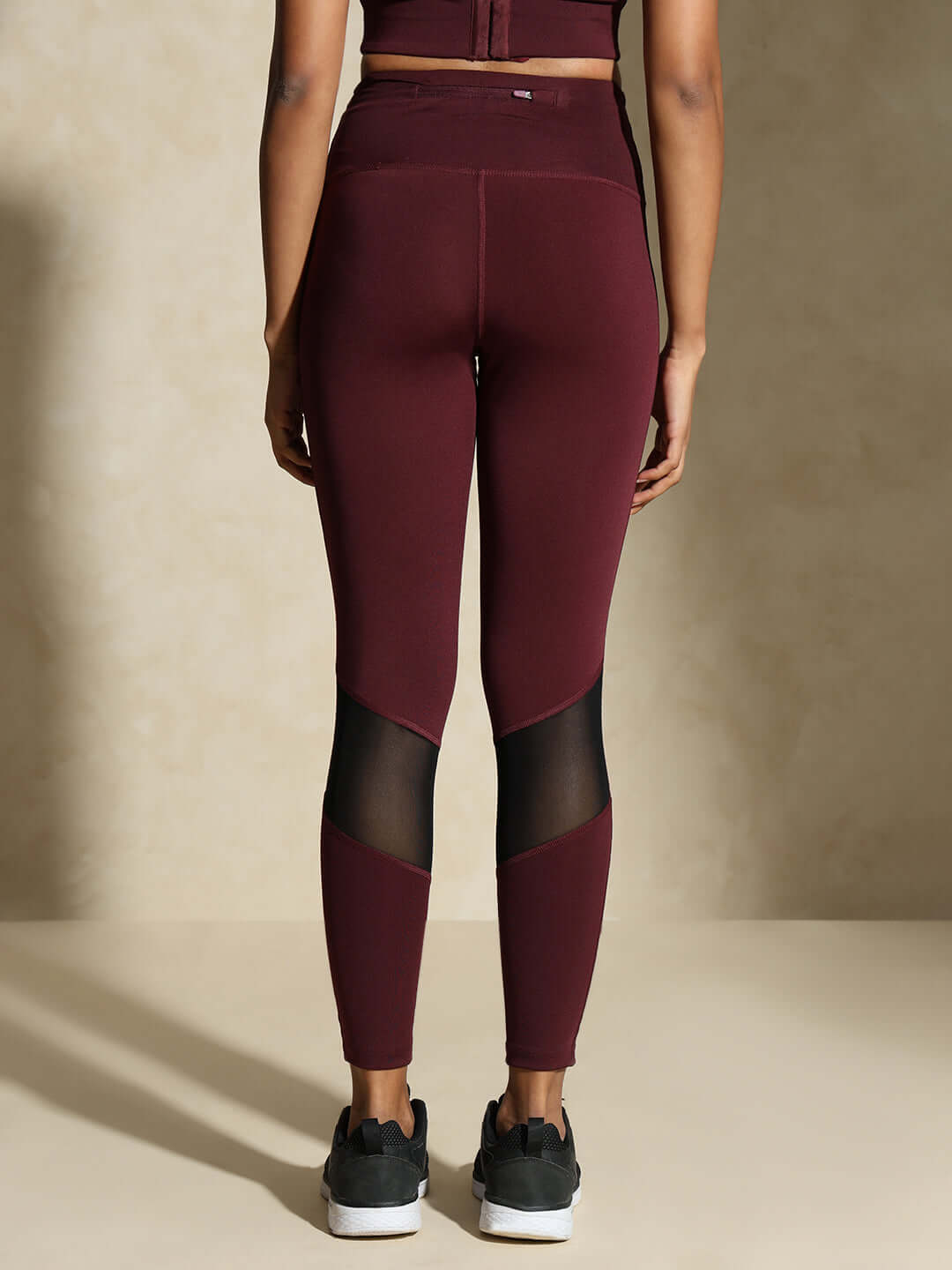 Shop-Plum Keyhole Back Crop Top with Clasp & 7/8 Leggings