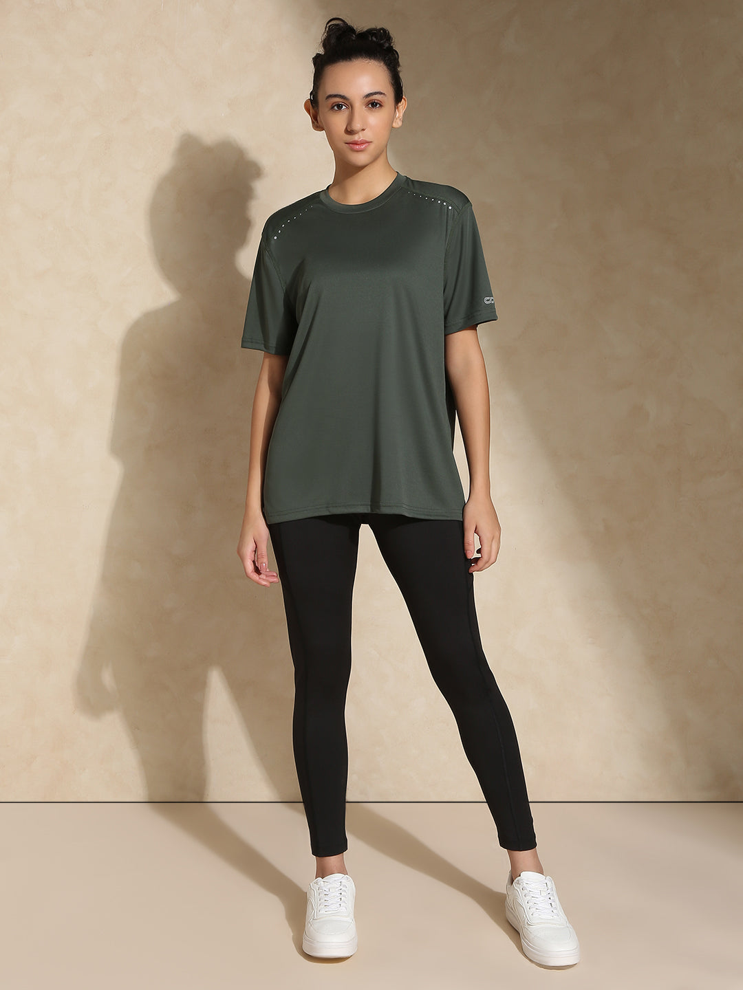 Shop-Boyfriend TraqDry Tee Olive
