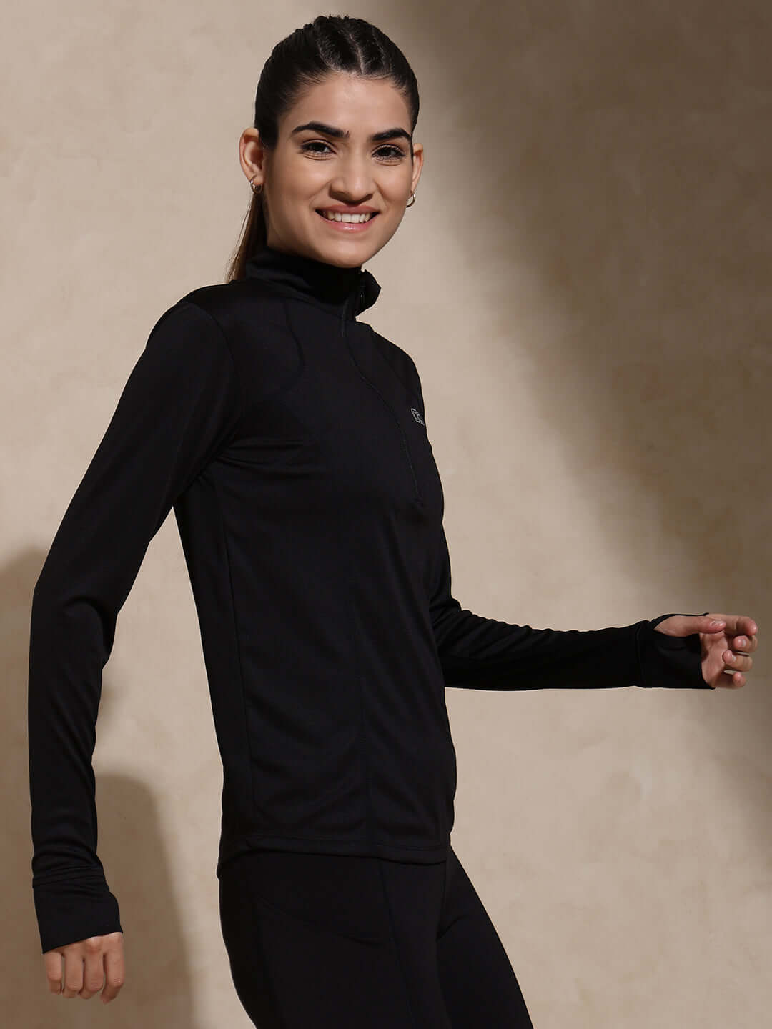 Shop-Women's Ath Runner Zip Neck Black