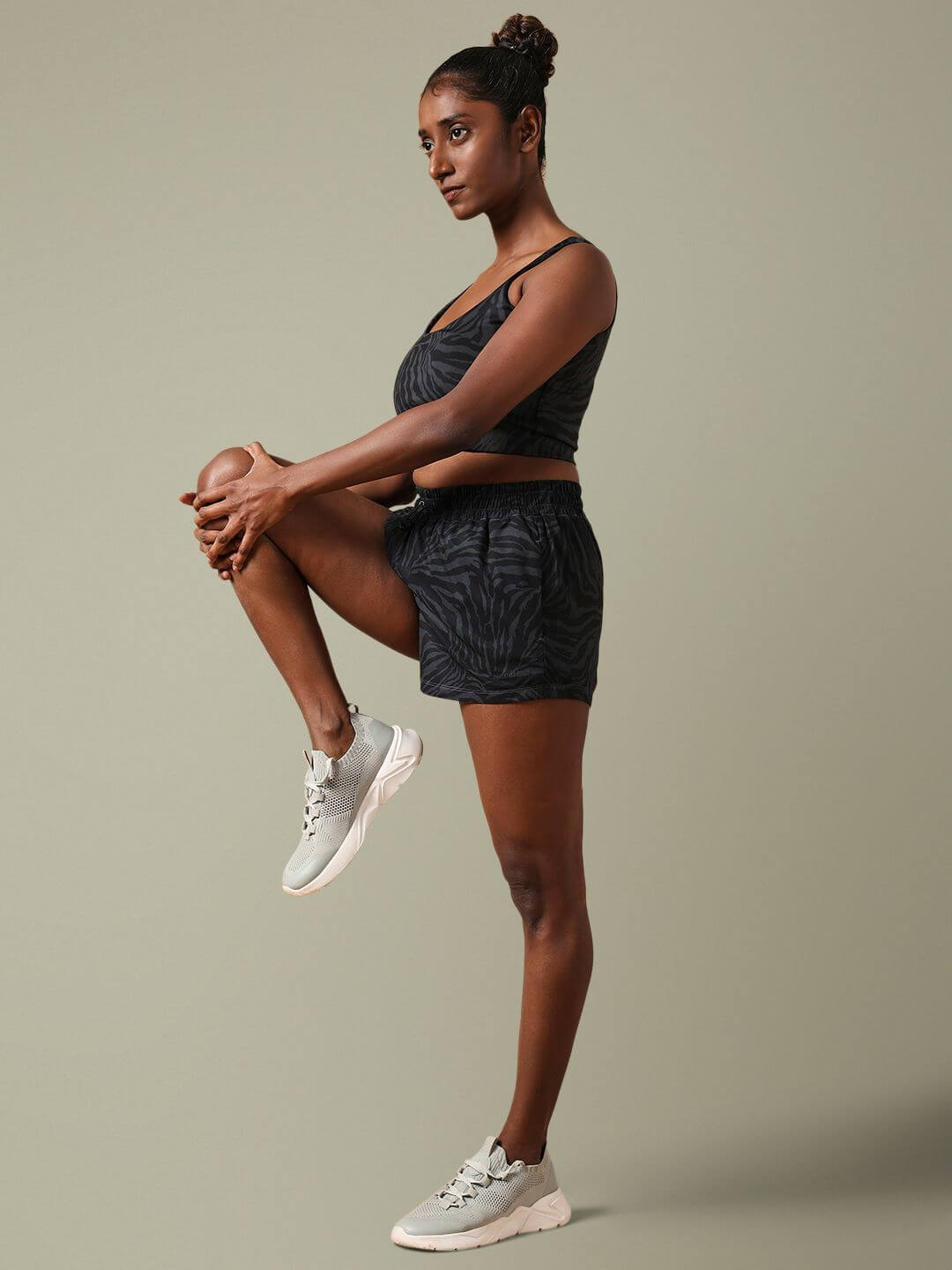 Shop-Aura Round Neck Sports Bra Grey Animal