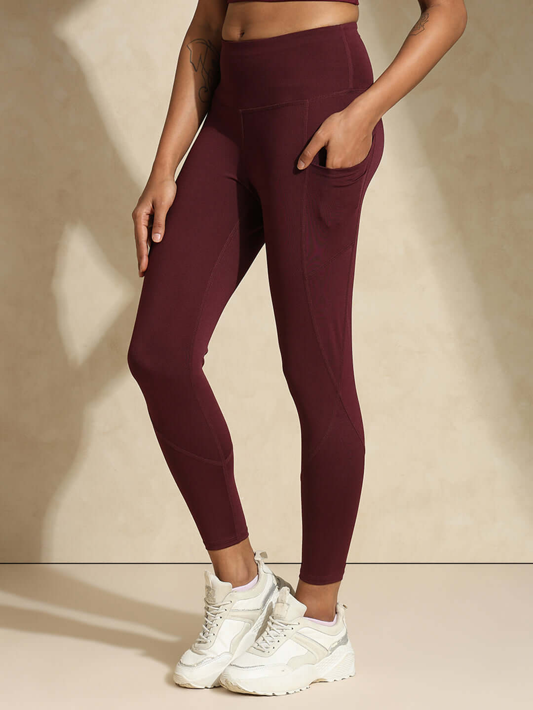 Shop-Plum High Impact Action Bra & Aura Leggings