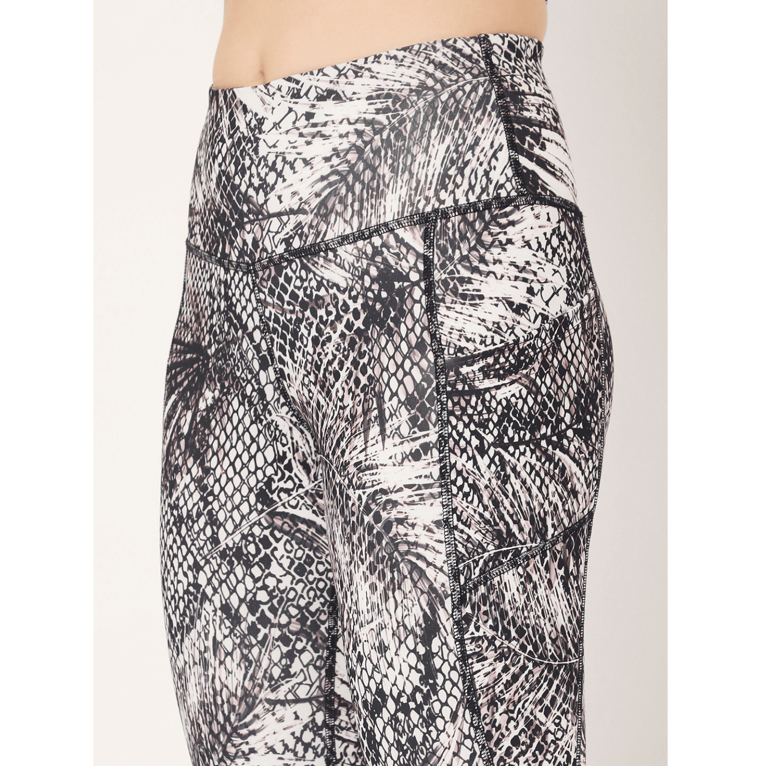 Aura Leggings Tropical Animal-Leggings-Silvertraq-Silvertraq