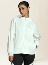 Shop-TraqLite Woven Jacket Cloud Dancer