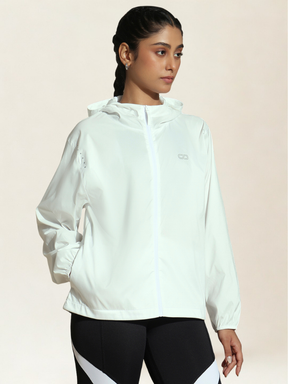 Shop-TraqLite Woven Jacket Cloud Dancer