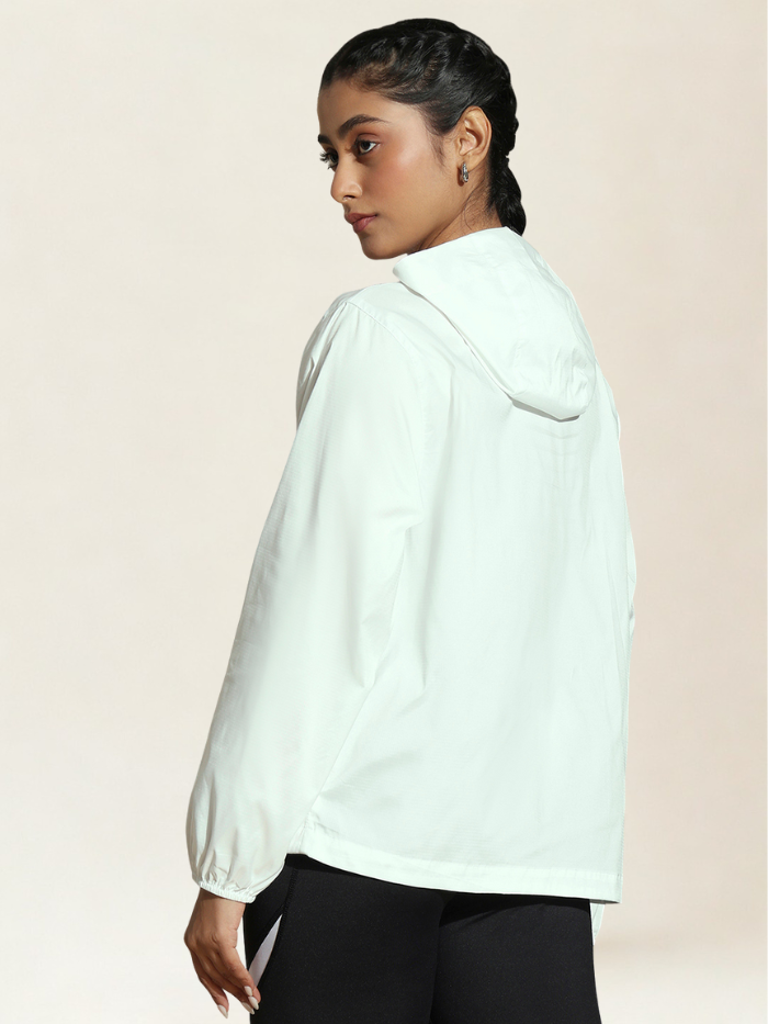 Shop-TraqLite Woven Jacket Cloud Dancer
