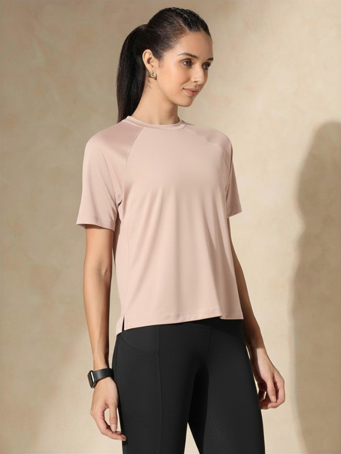 Shop-Traqfit Raglan Tee Hazelnut