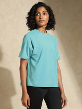 Shop-Traqfit Raglan Tee Aqua Rush