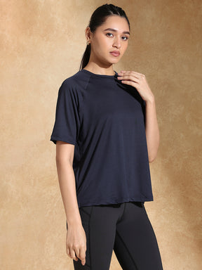 Shop-Traqfit Raglan Tee Navy