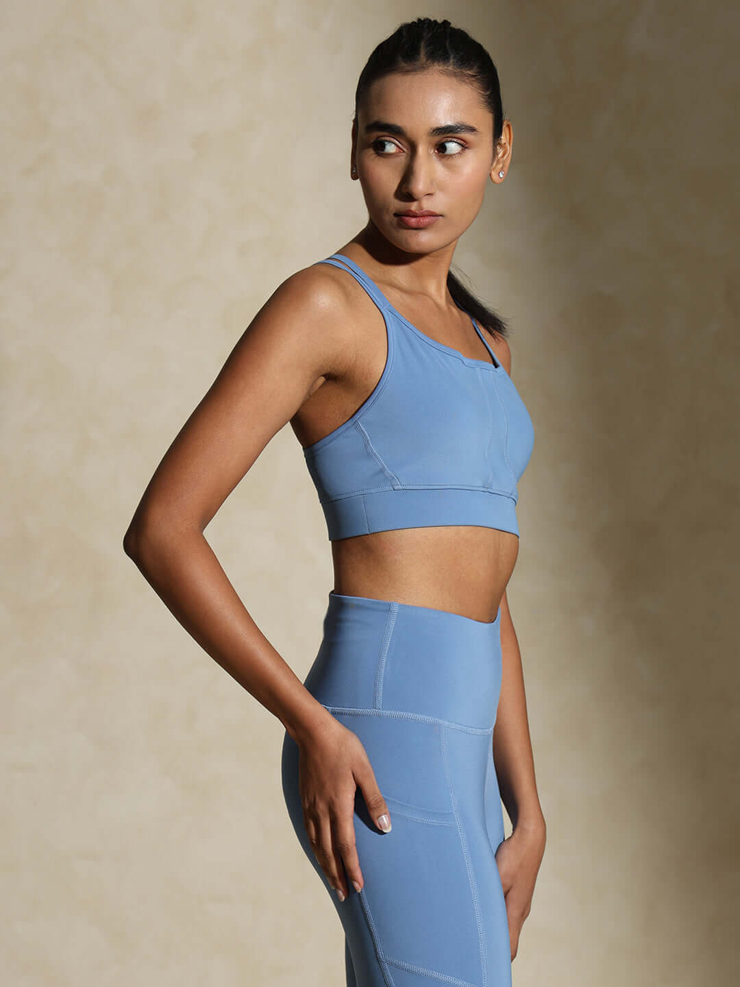 Cerulean Yoga Strap Back Bra & Aura Leggings