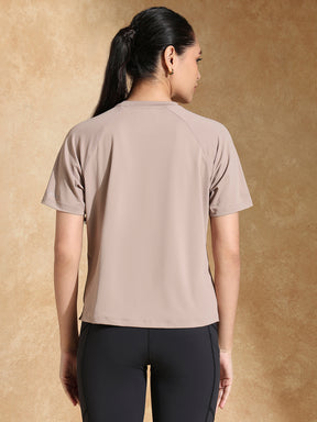 Shop-Traqfit Raglan Tee Hazelnut