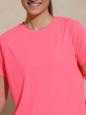 Silvertraq Script Tee Neon Pink