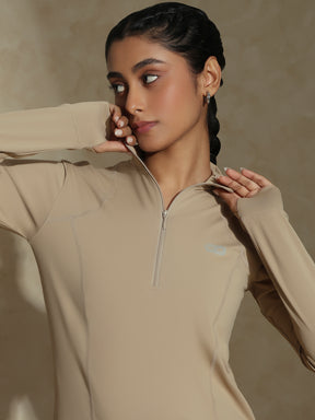 Shop-Women's Ath Runner Zip Neck Almond Beige
