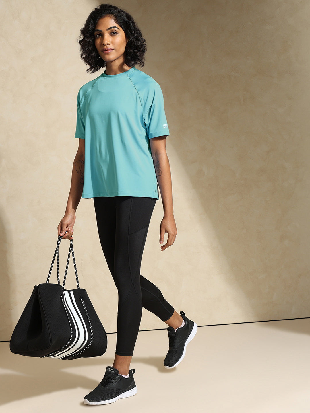 Shop-Traqfit Raglan Tee Aqua Rush