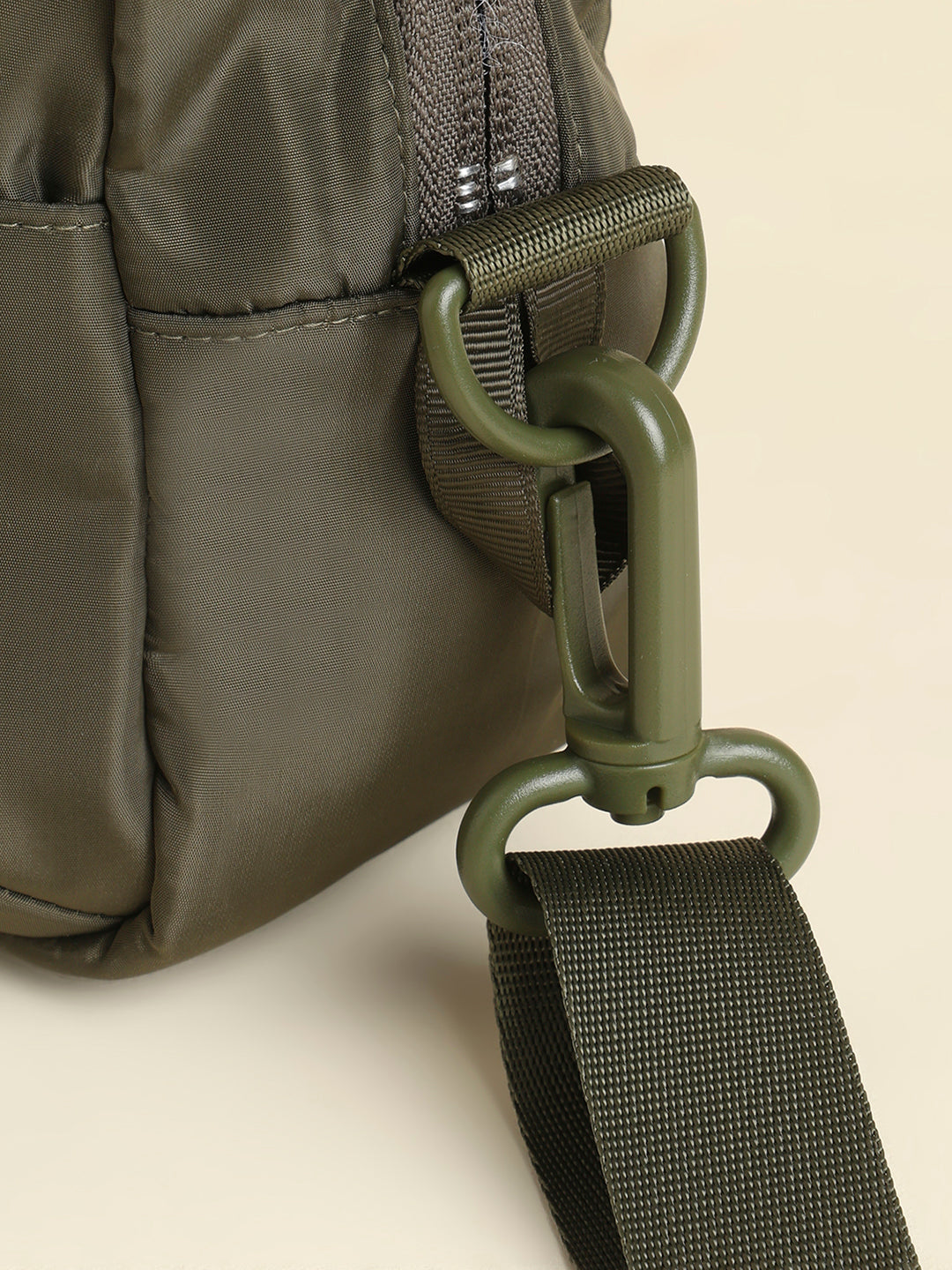 Shop-Traq Sling Bag Olive