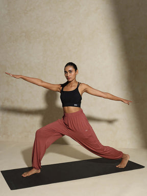 Yogini Stretch Pants Marsala